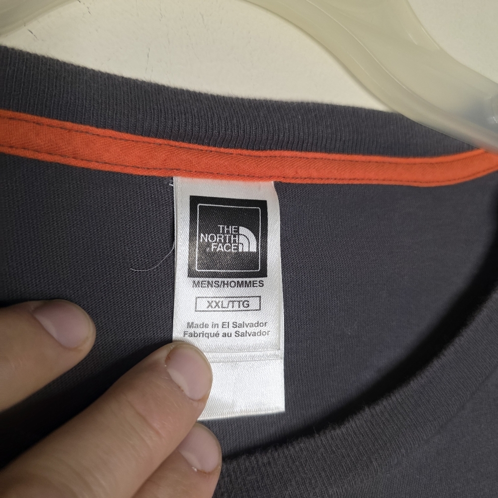 The North Face Mens Black Orange Graphic T-Shirt Size XXL - Picture 4 of 7